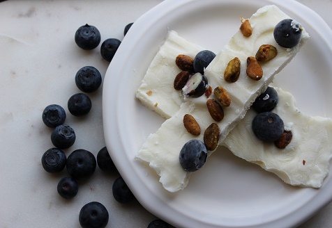 Blueberry Pistachio Yogurt Bark